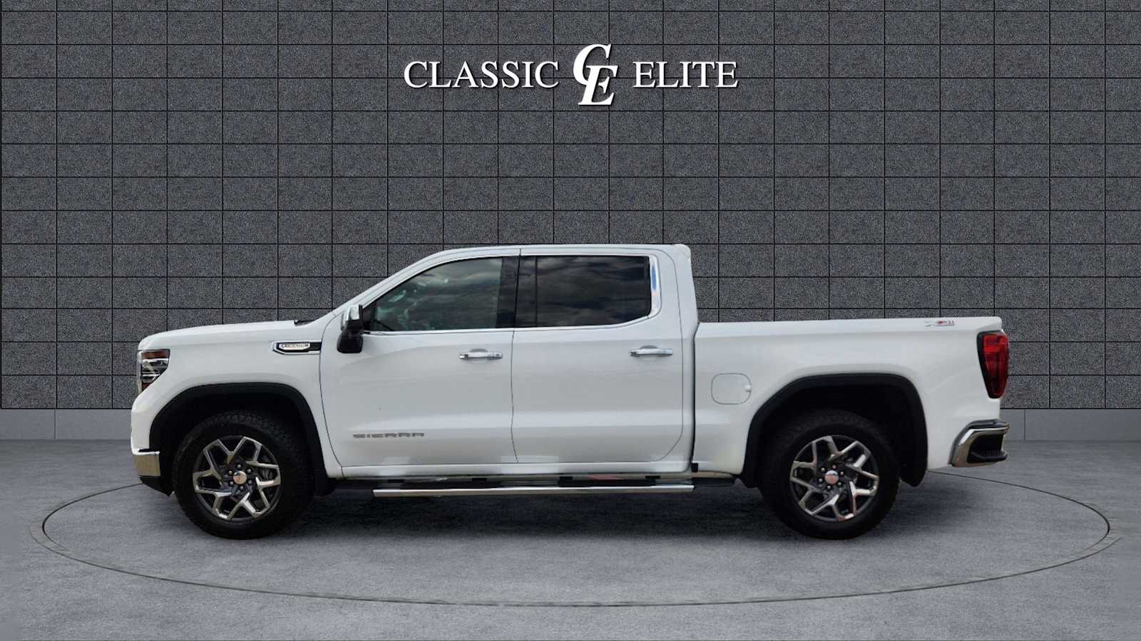 2022 GMC Sierra 1500 SLT 4WD Crew Cab 147 7