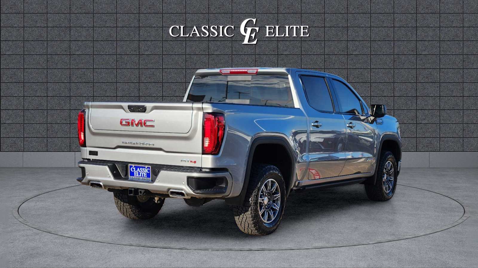 2024 GMC Sierra 1500 AT4 4WD Crew Cab 147 6