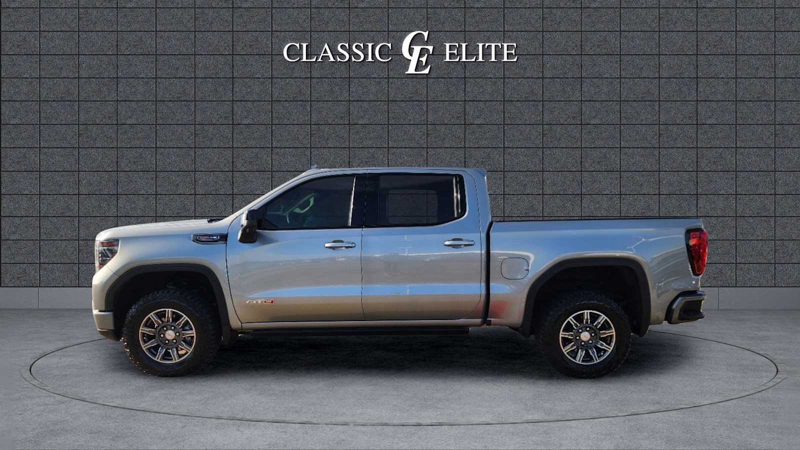 2024 GMC Sierra 1500 AT4 4WD Crew Cab 147 7