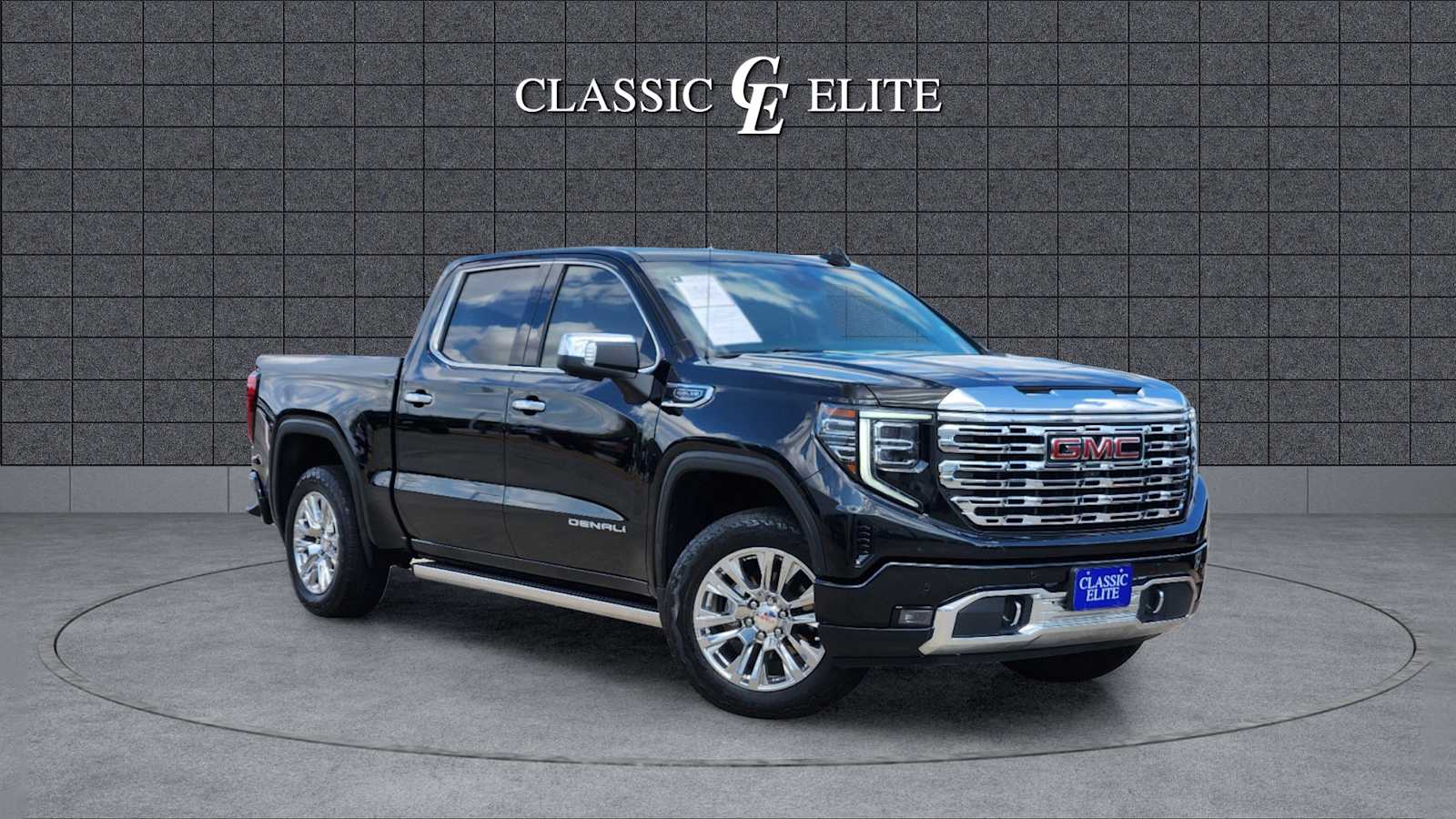 2022 GMC Sierra 1500 Denali 4WD Crew Cab 147 1