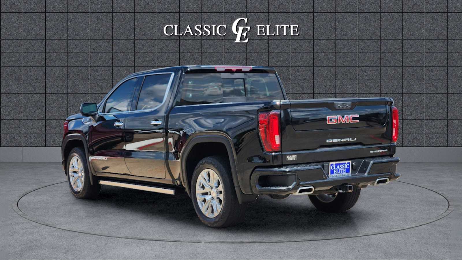 2022 GMC Sierra 1500 Denali 4WD Crew Cab 147 4