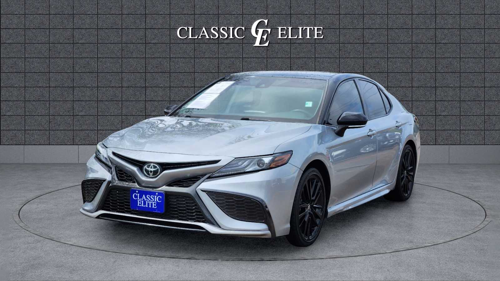 2022 Toyota Camry XSE 3