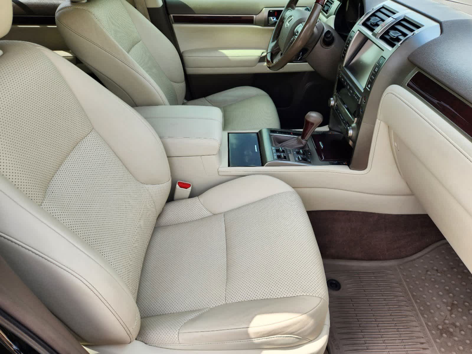 2016 Lexus GX 460 Luxury 12