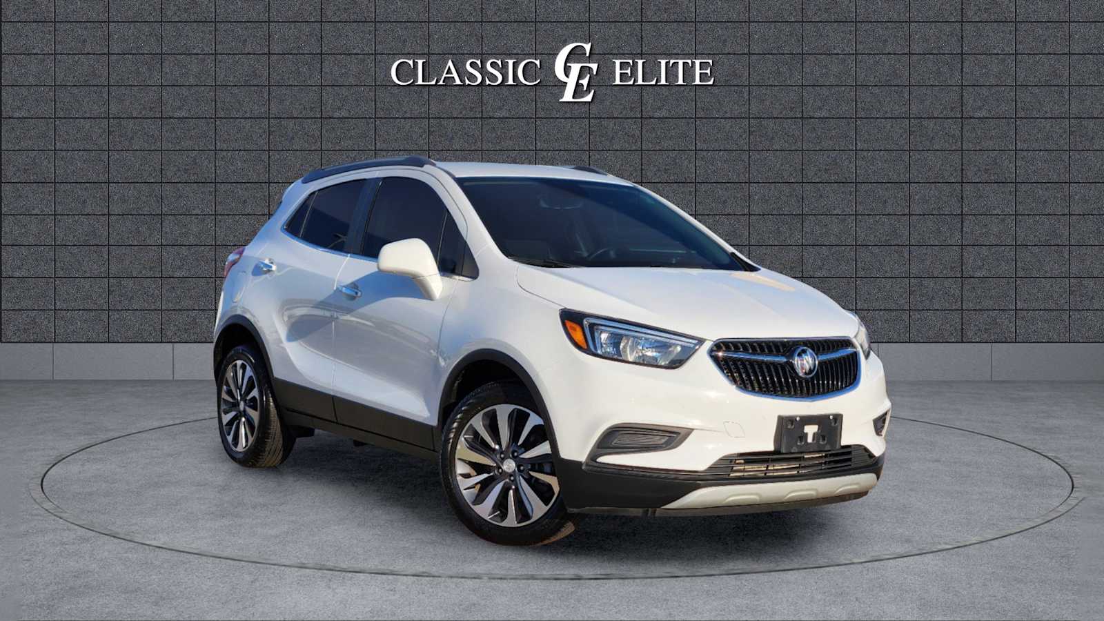 2022 Buick Encore Preferred 1