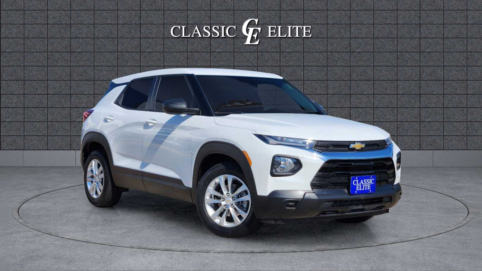 2021 Chevrolet TrailBlazer LS 1