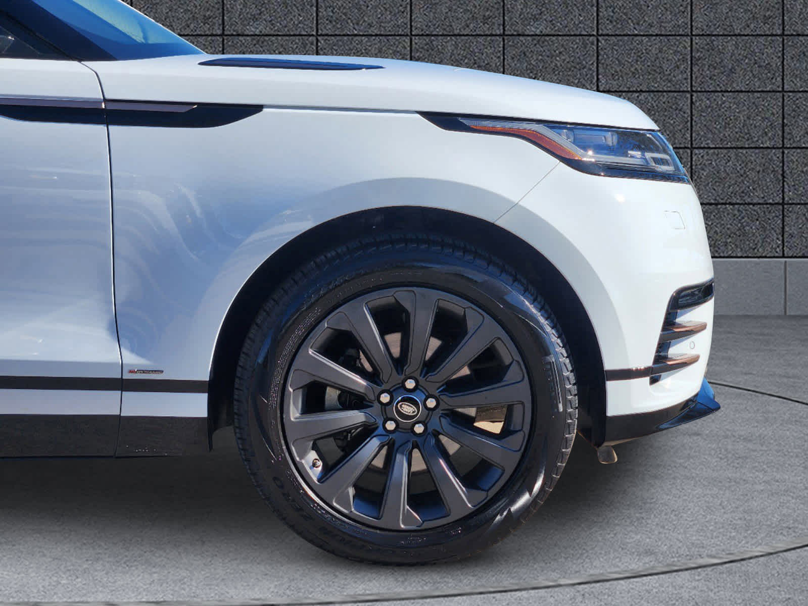 2020 Land Rover Range Rover Velar R-Dynamic S 30