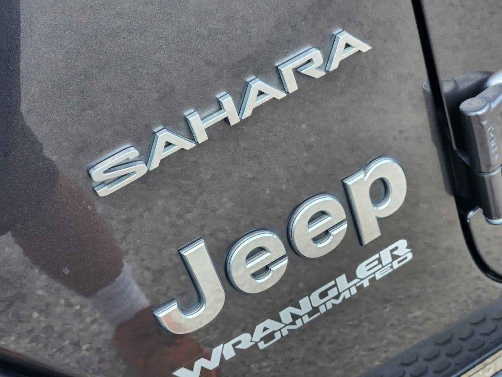 2018 Jeep Wrangler Unlimited Sahara 33