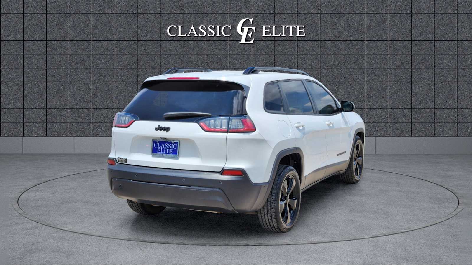 2020 Jeep Cherokee Altitude 7