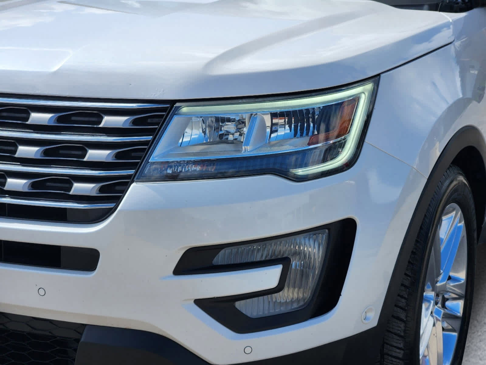 2017 Ford Explorer Limited 9