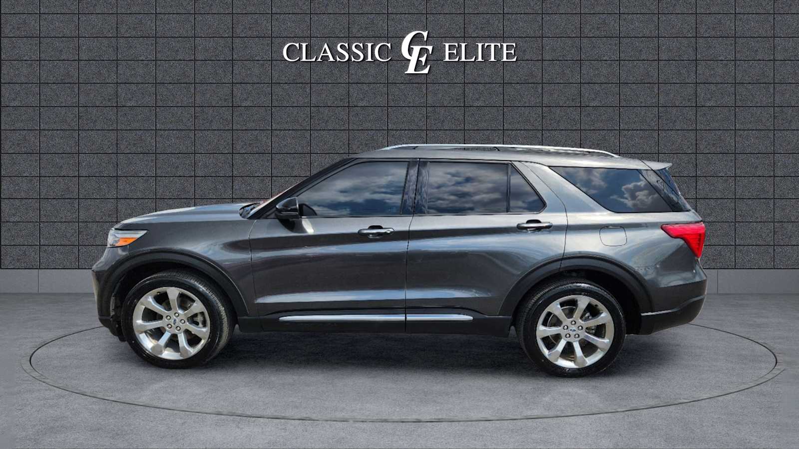 2020 Ford Explorer Platinum 4