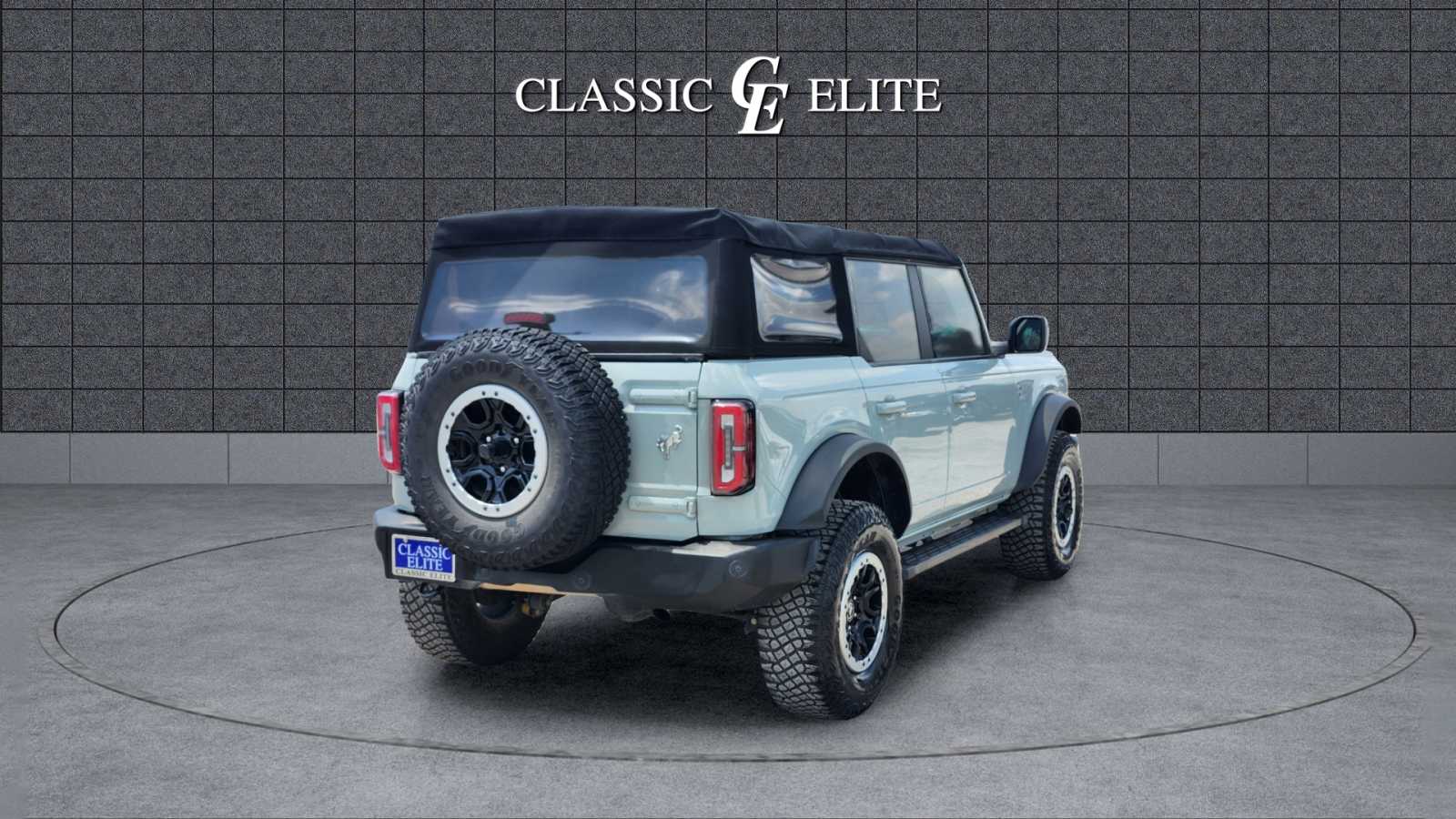 2021 Ford Bronco Outer Banks 7