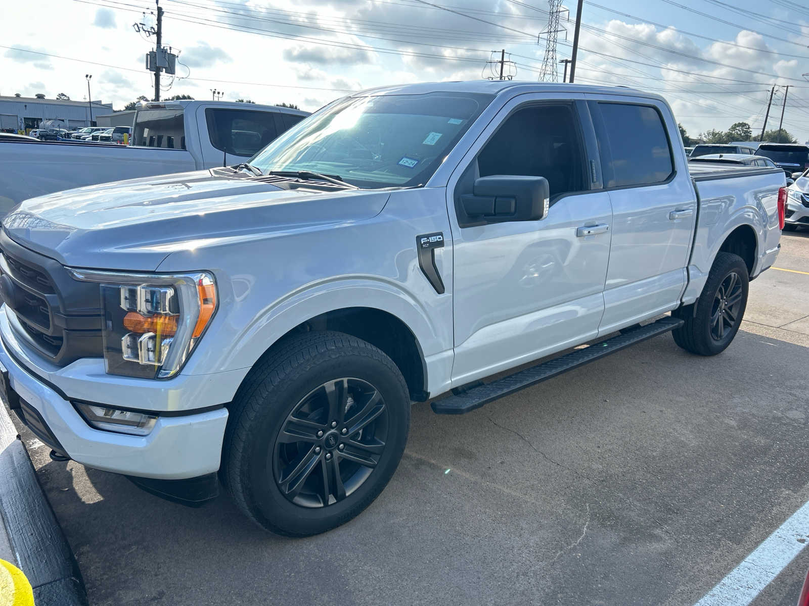 2022 Ford F-150 XLT 4WD SuperCrew 5.5 Box 2