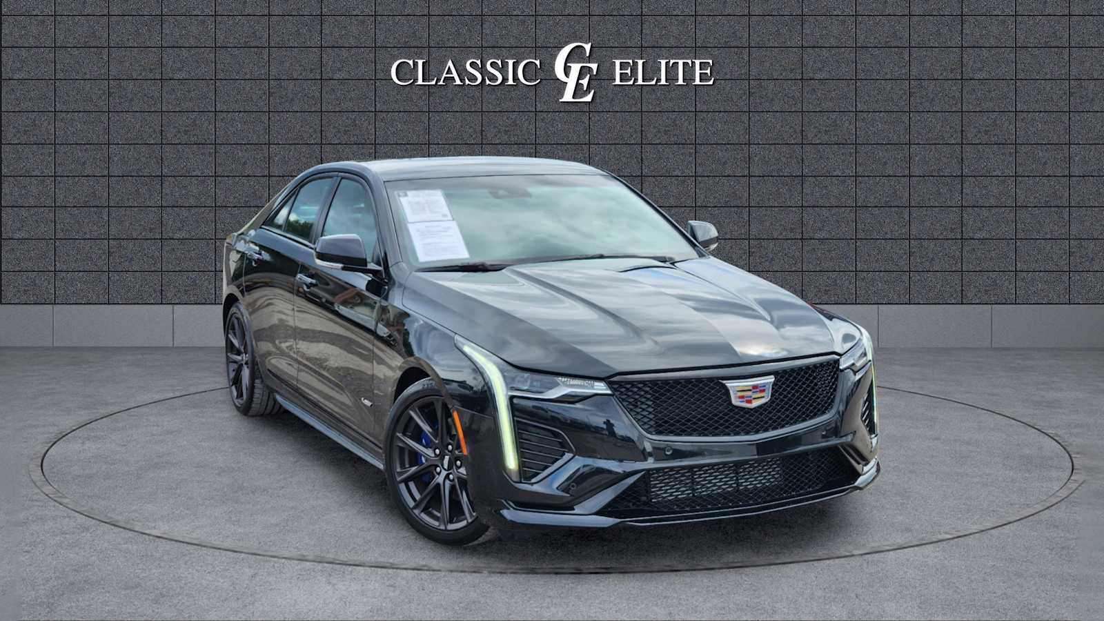 2021 Cadillac CT4 V-Series 1