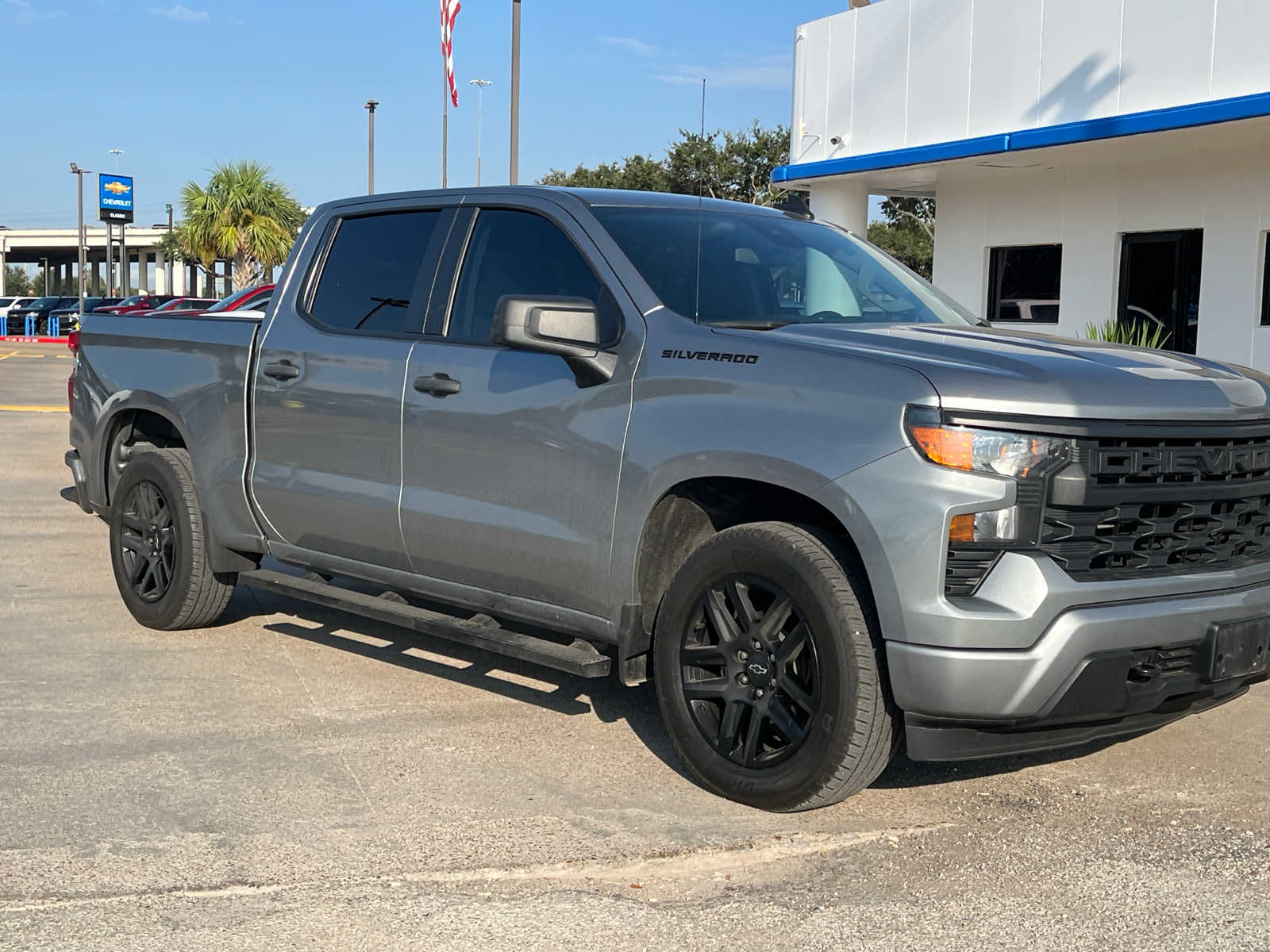 2023 Chevrolet Silverado 1500 Custom 2WD Crew Cab 147 4