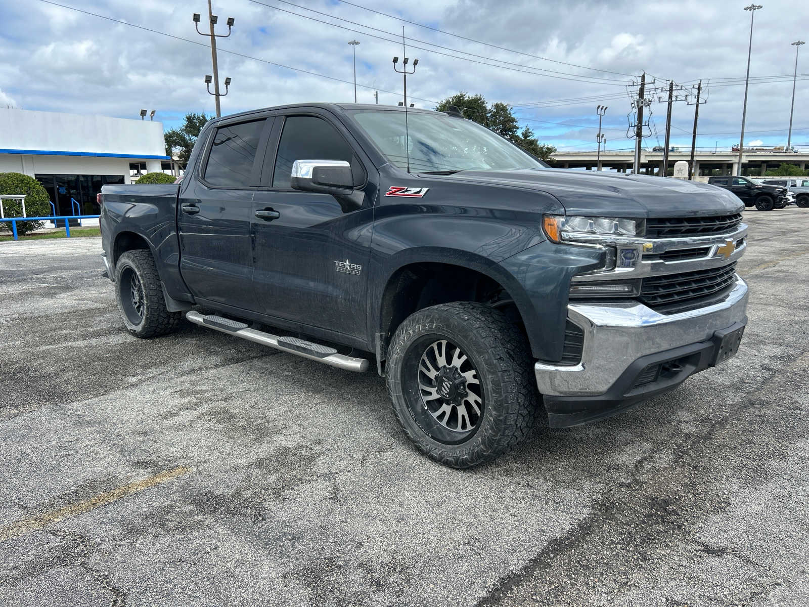 2021 Chevrolet Silverado 1500 LT 4WD Crew Cab 147 2