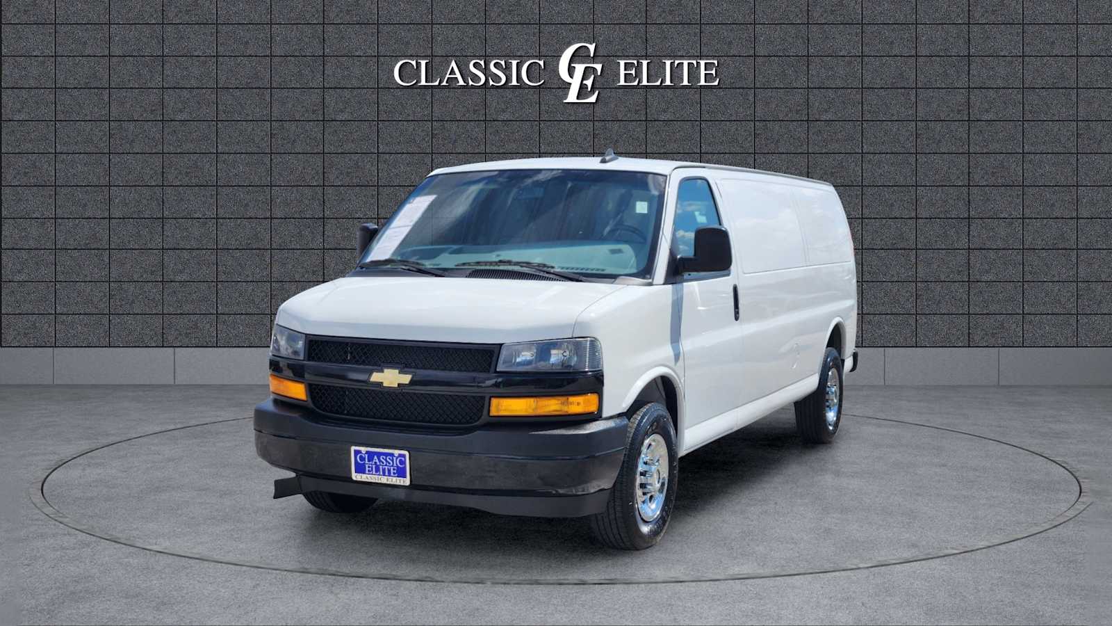 2021 Chevrolet Express  3