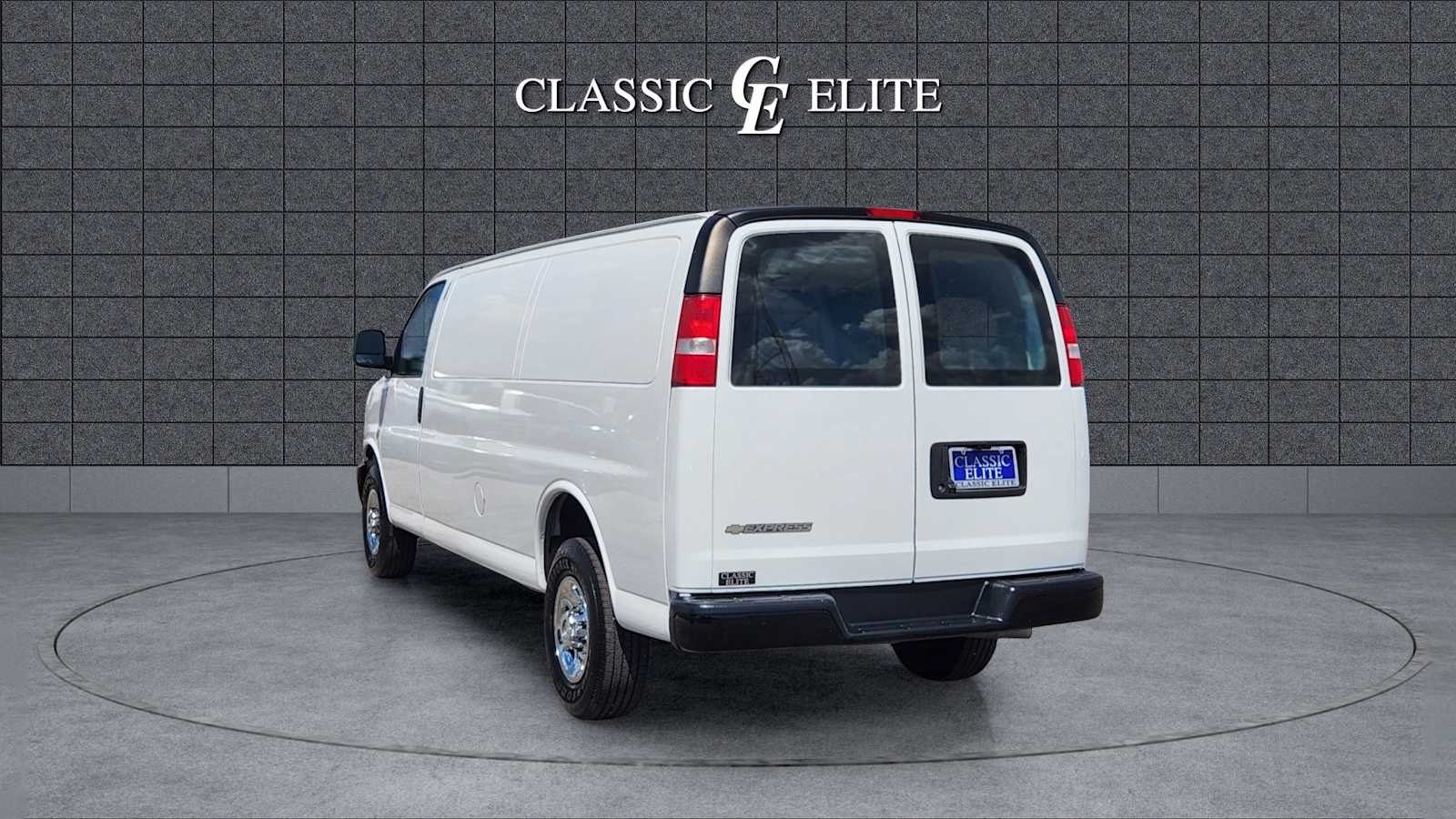 2021 Chevrolet Express  5