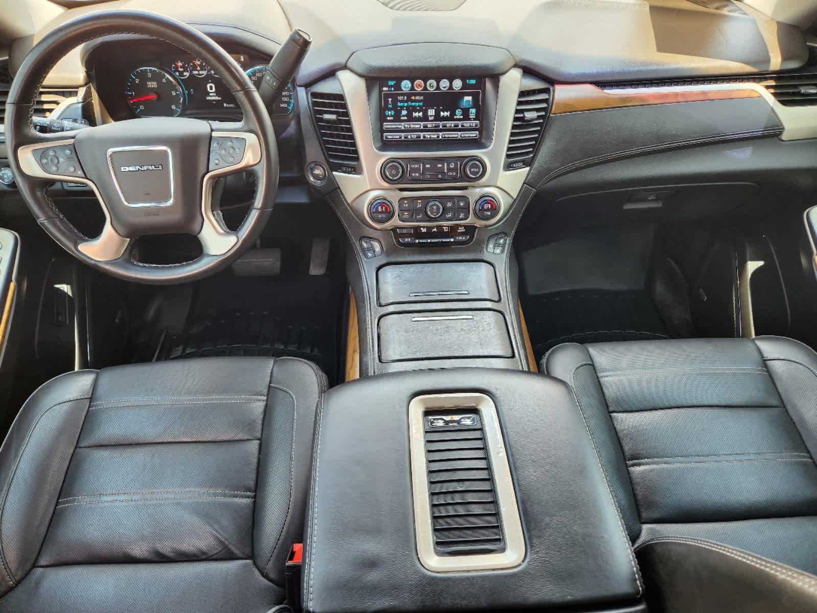 2019 GMC Yukon XL Denali 15