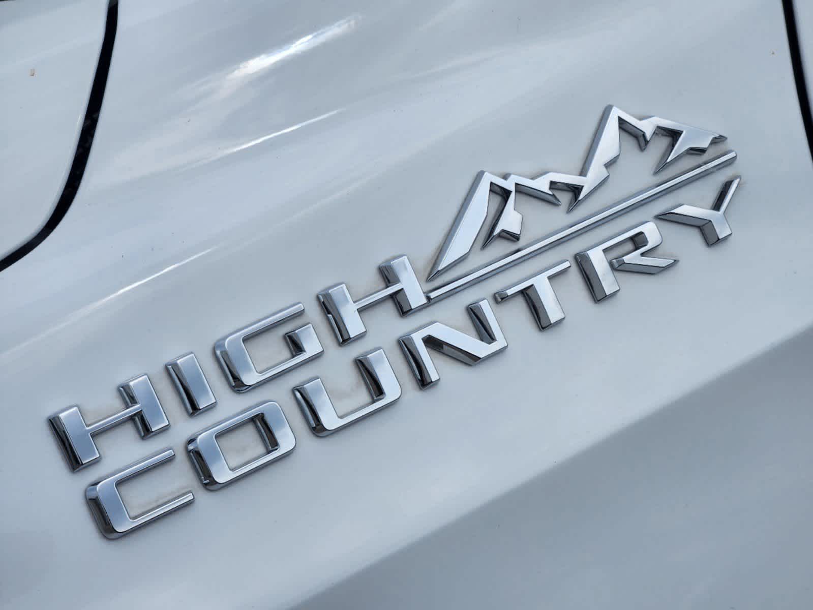 2021 Chevrolet Suburban High Country 12