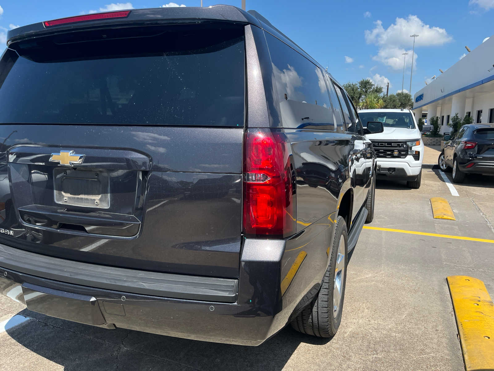 2016 Chevrolet Suburban LT 3