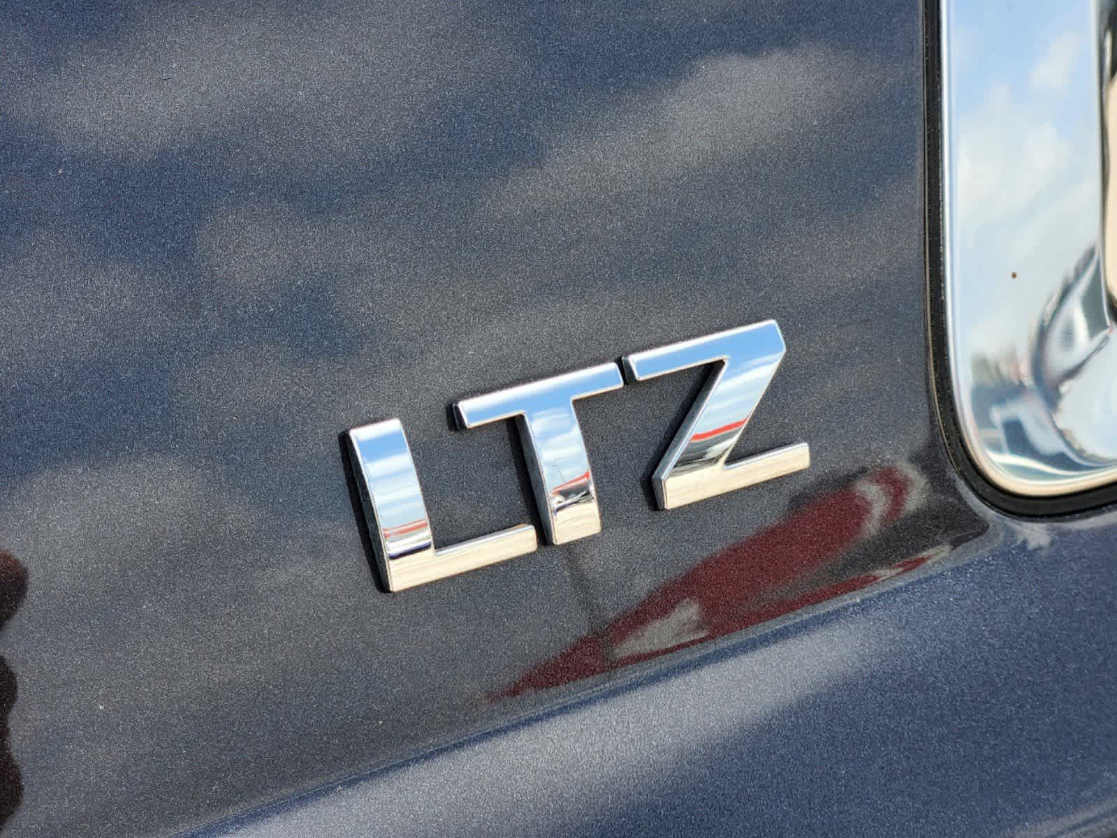 2016 Chevrolet Tahoe LTZ 12