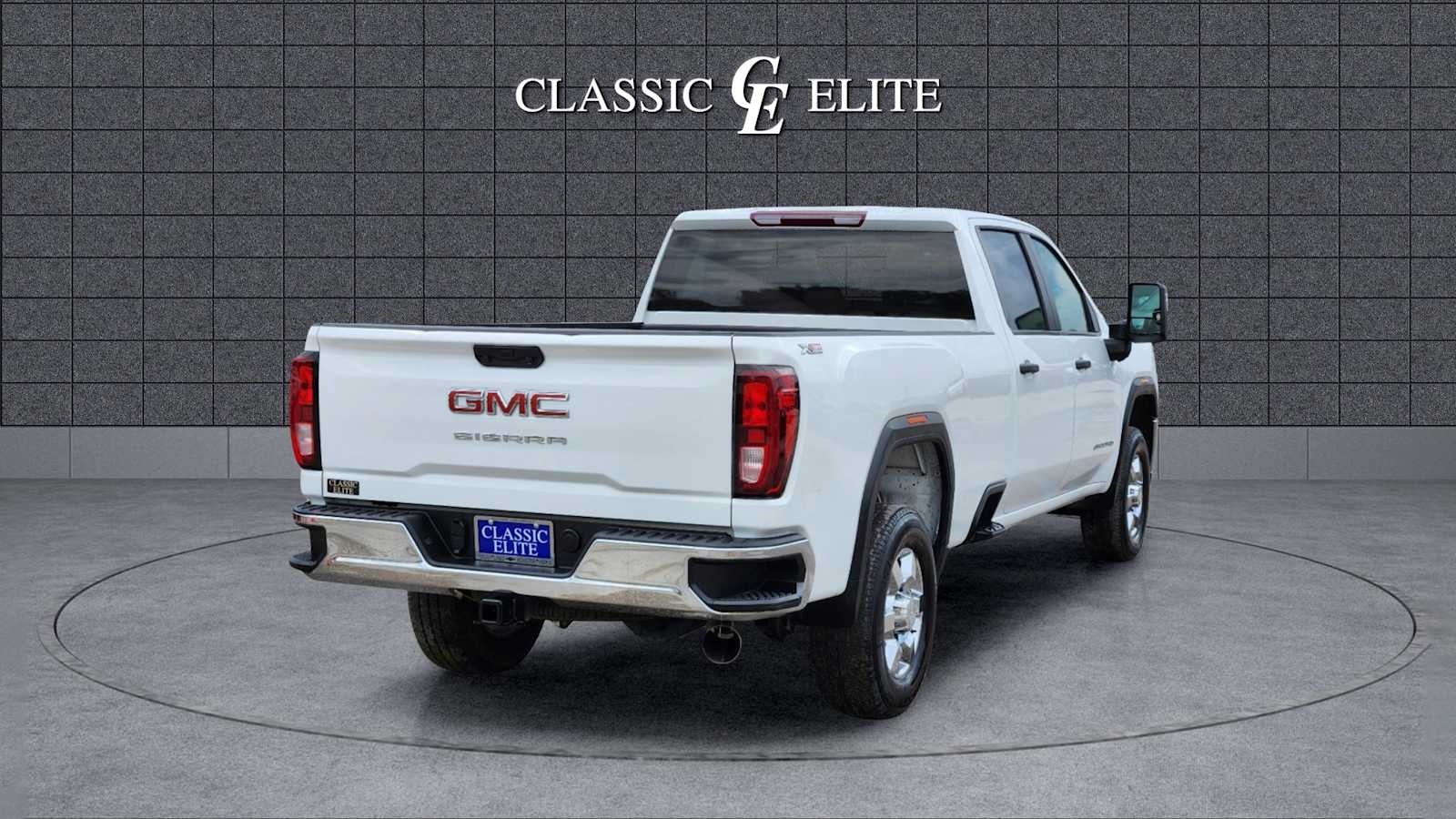 2023 GMC Sierra 3500HD Pro 4WD Crew Cab 172 7