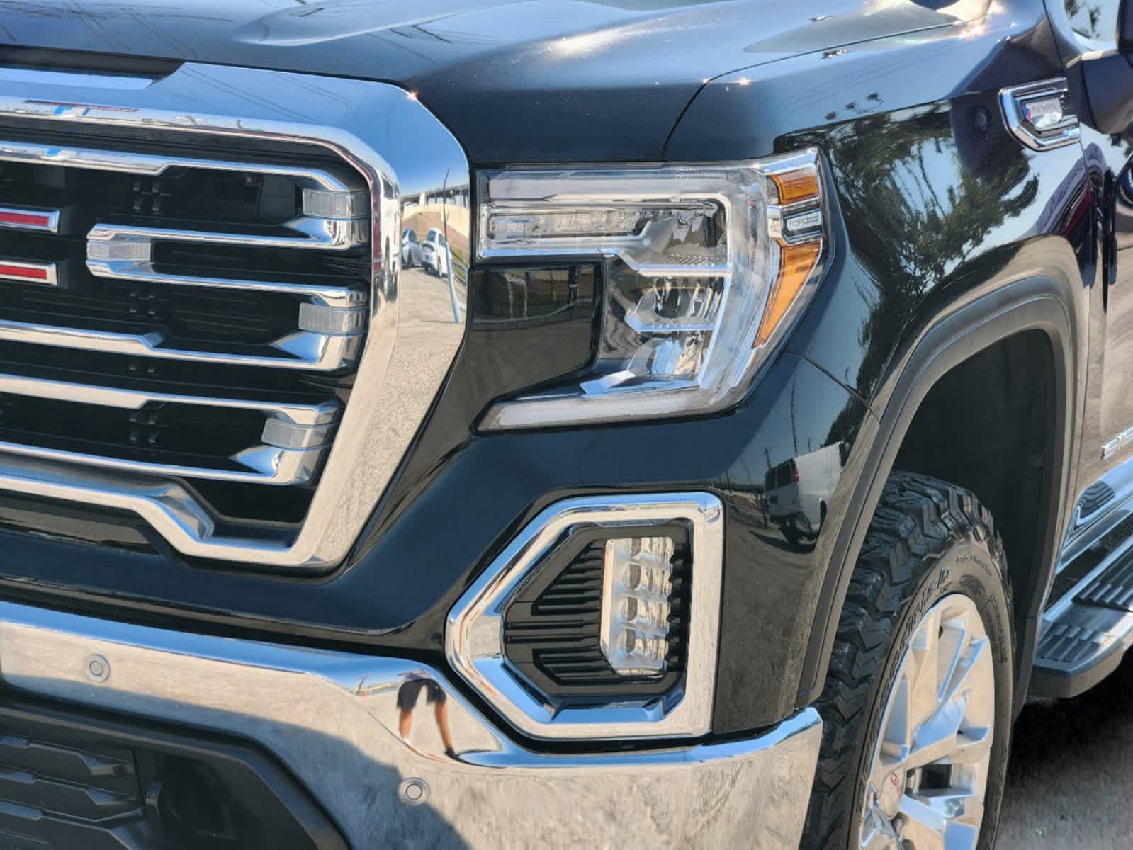 2019 GMC Sierra 1500 SLT 4WD Crew Cab 157 32