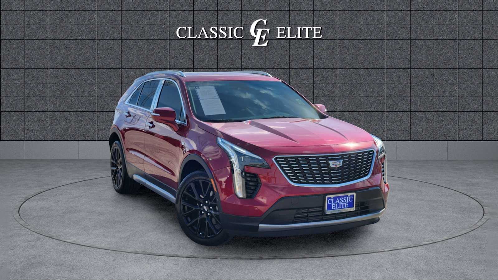 2019 Cadillac XT4 FWD Premium Luxury 1