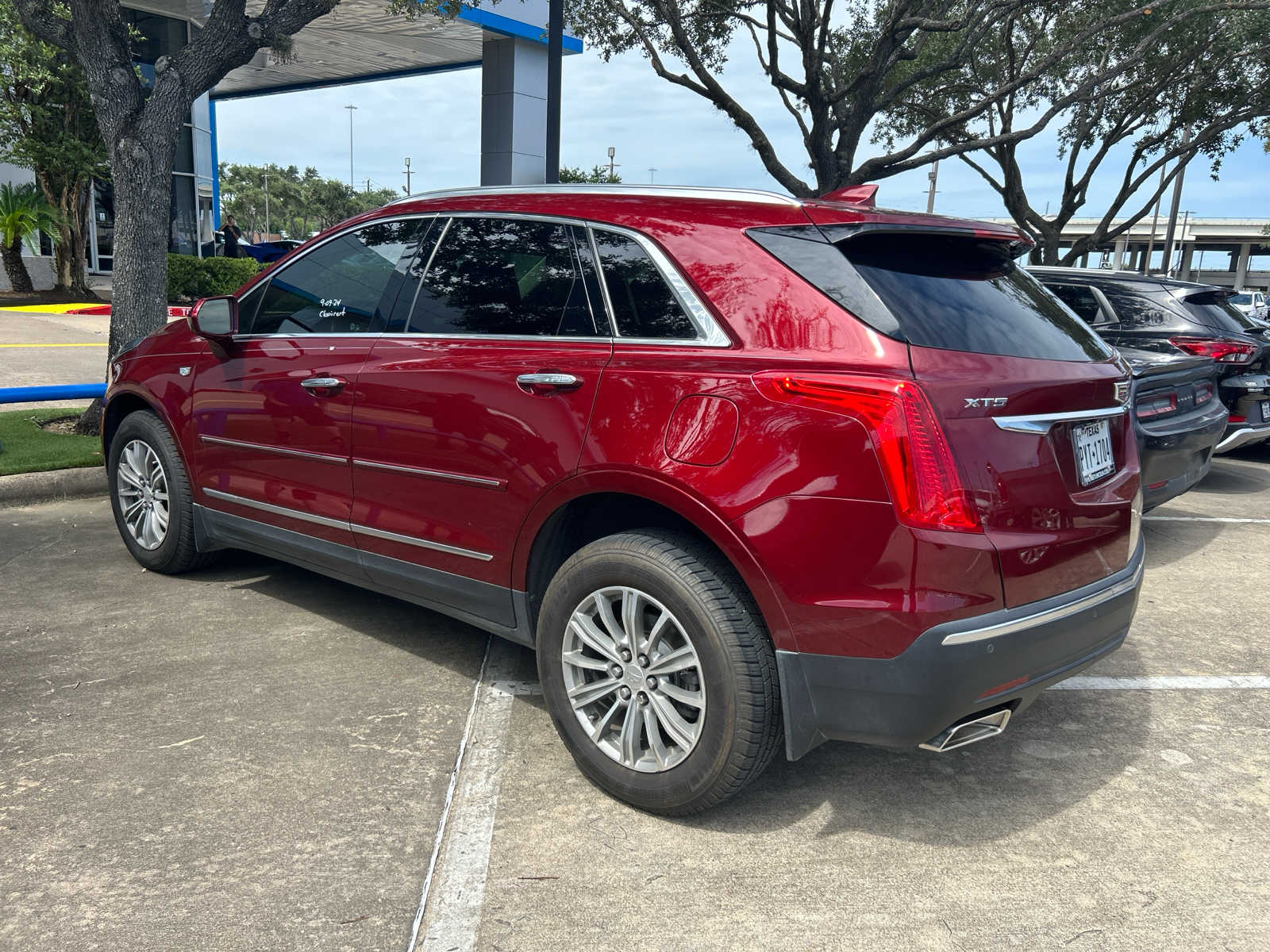 2017 Cadillac XT5 Luxury FWD 3