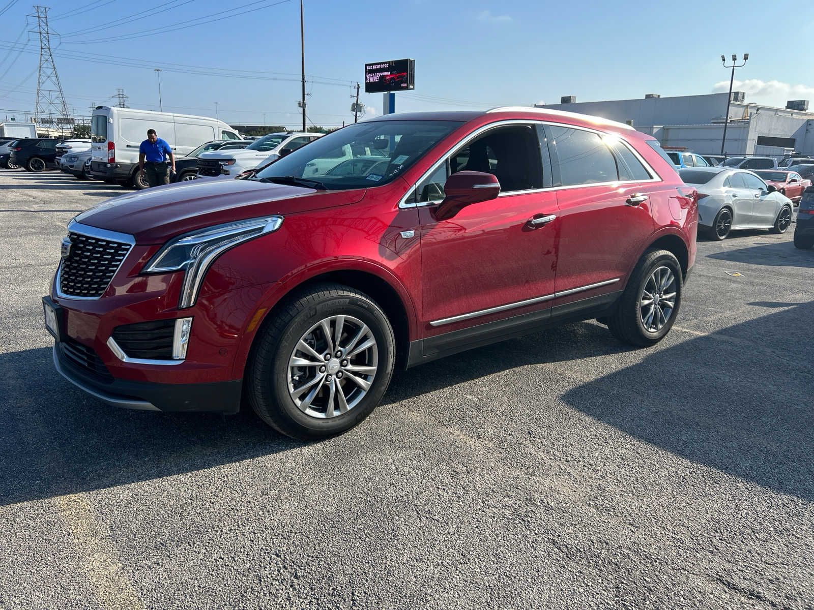 2021 Cadillac XT5 FWD Premium Luxury 2