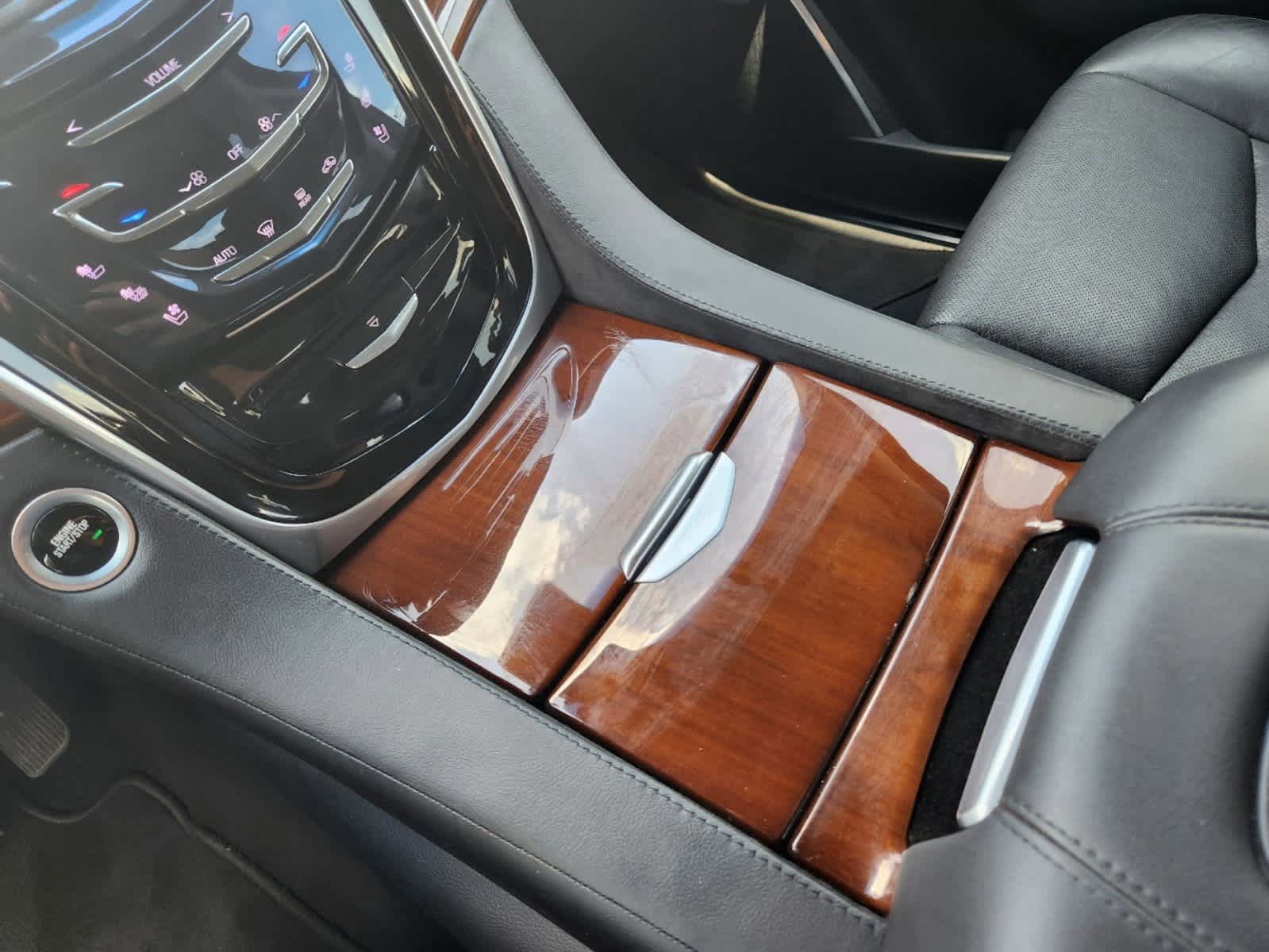 2019 Cadillac Escalade Luxury 23