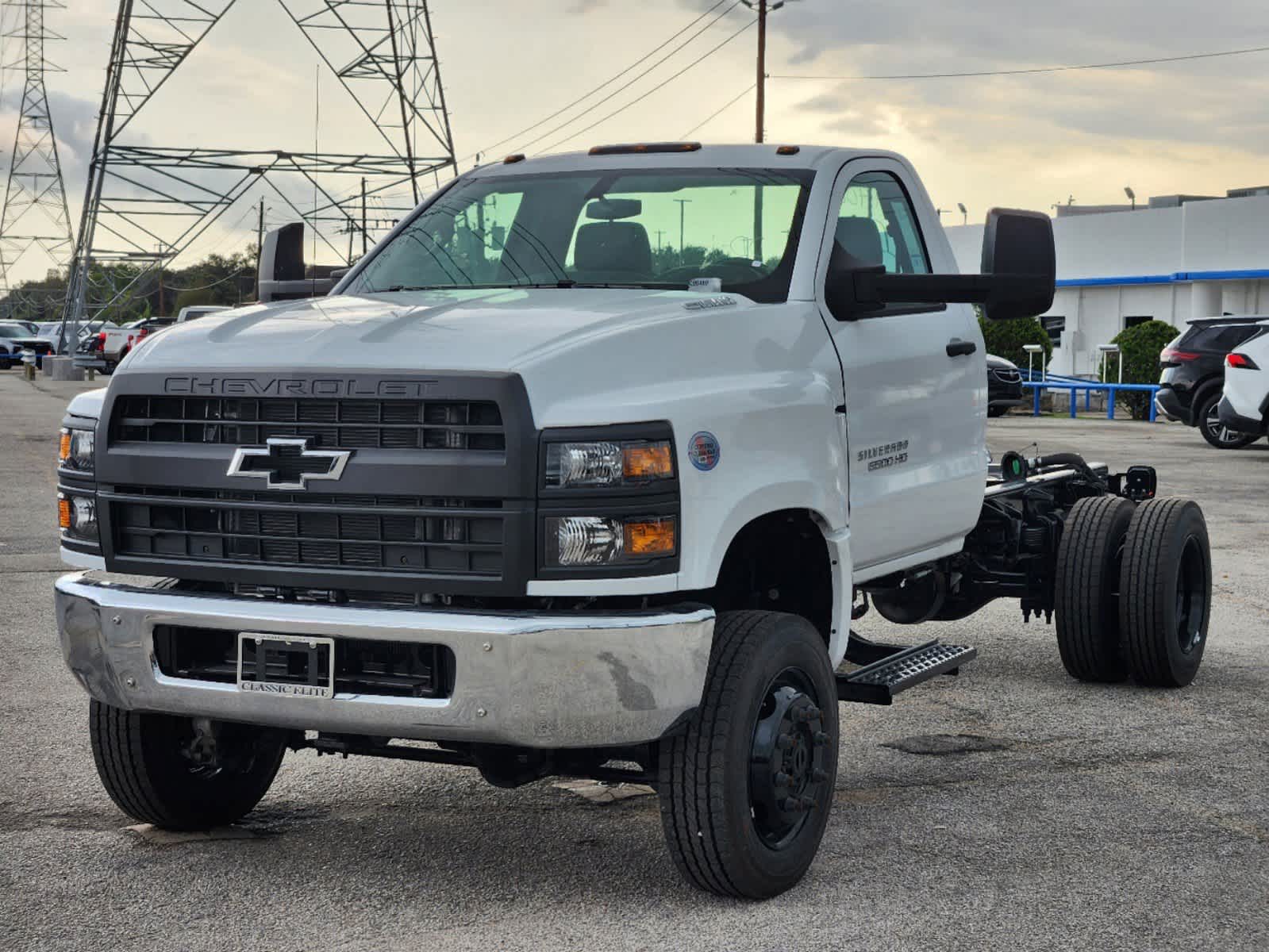 2023 Chevrolet Silverado MD Work Truck 4WD Reg Cab 3