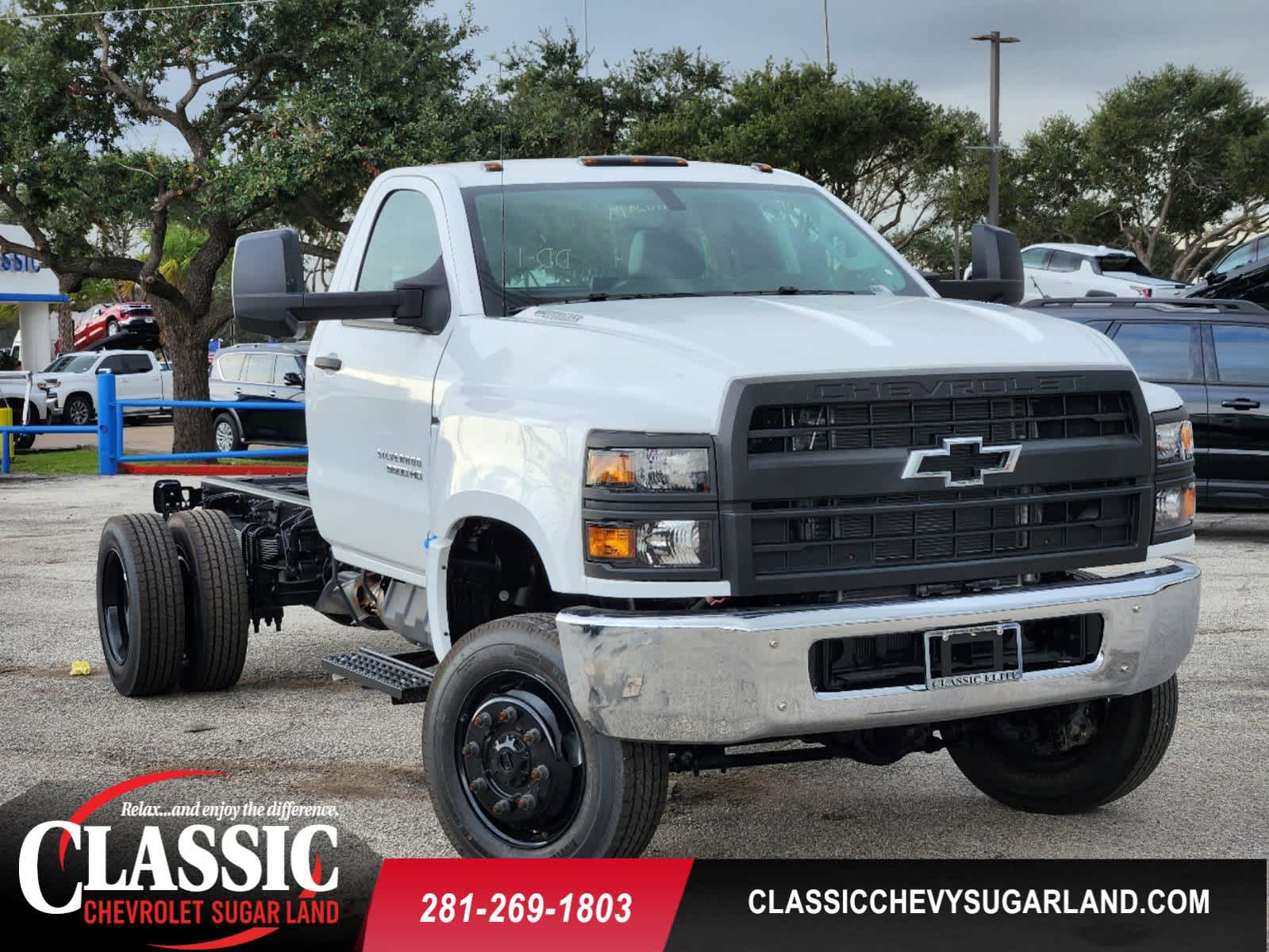 2023 Chevrolet Silverado MD Work Truck 4WD Reg Cab 1