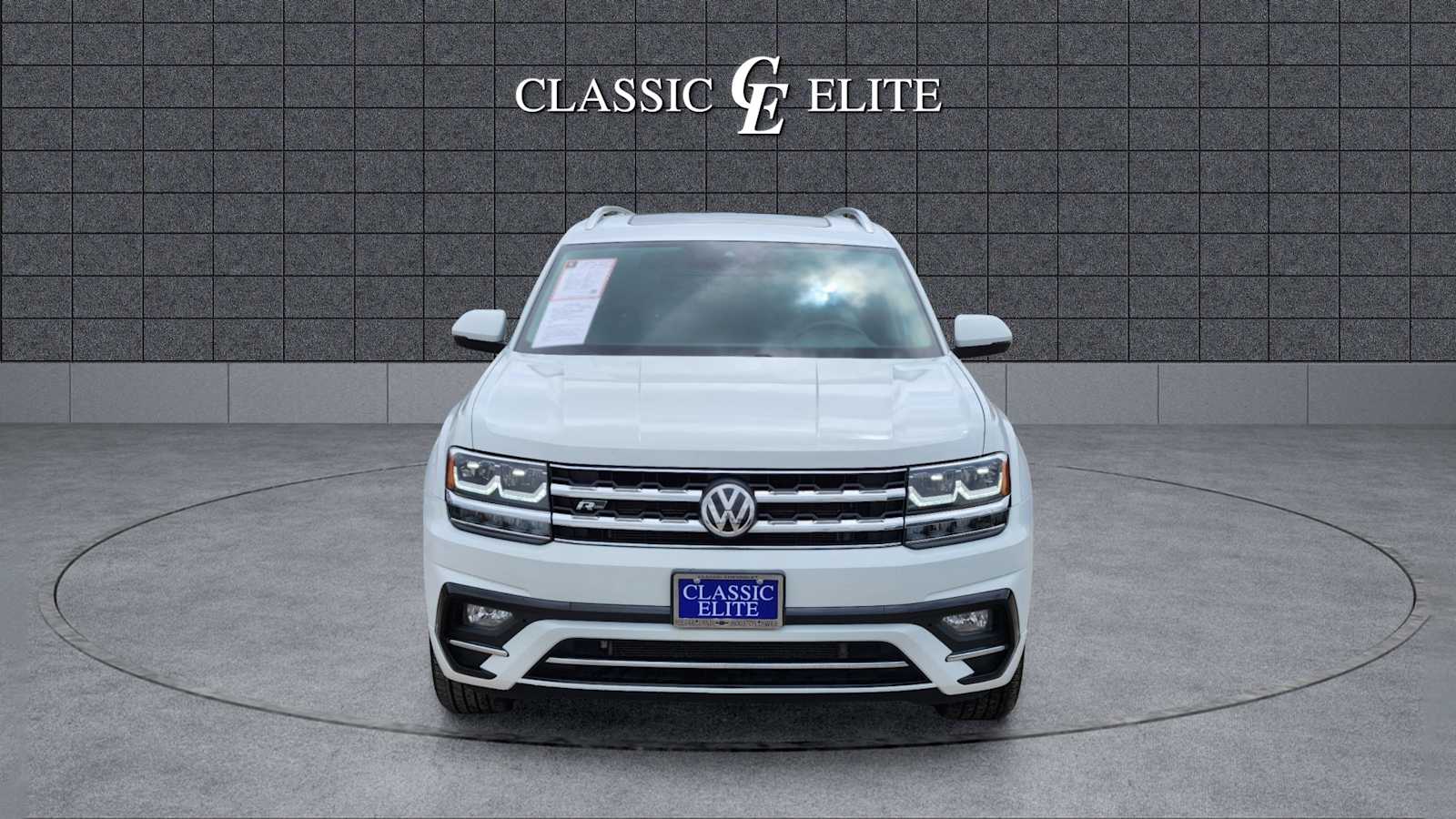 2019 Volkswagen Atlas 3.6L V6 SE w/Technology R-Line 2