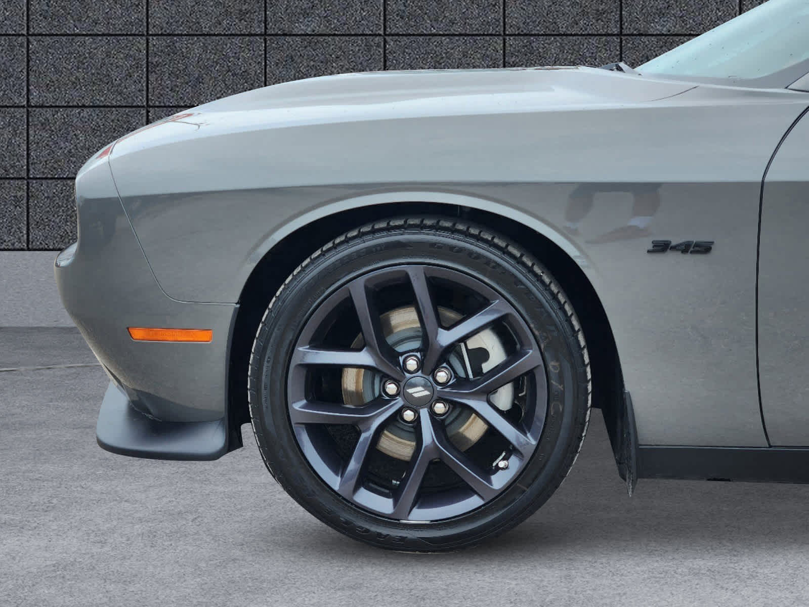 2023 Dodge Challenger R/T 8