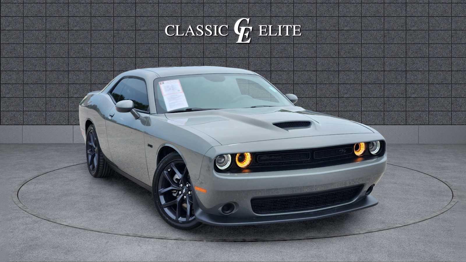 2023 Dodge Challenger R/T 1