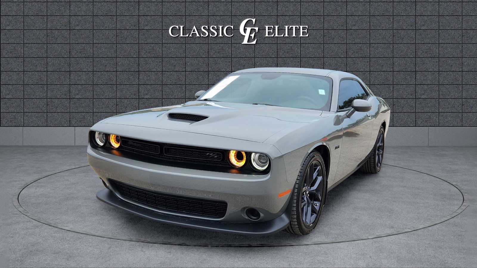 2023 Dodge Challenger R/T 3