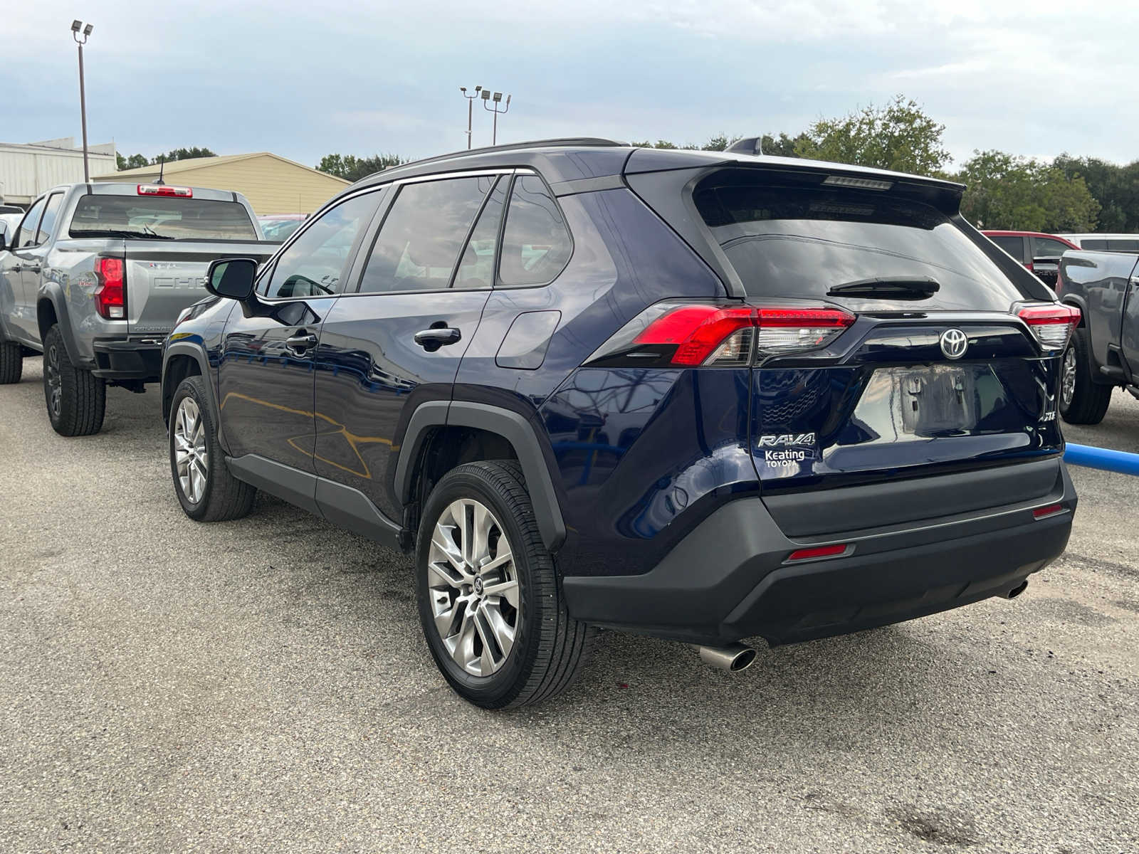 2021 Toyota RAV4 XLE Premium 2