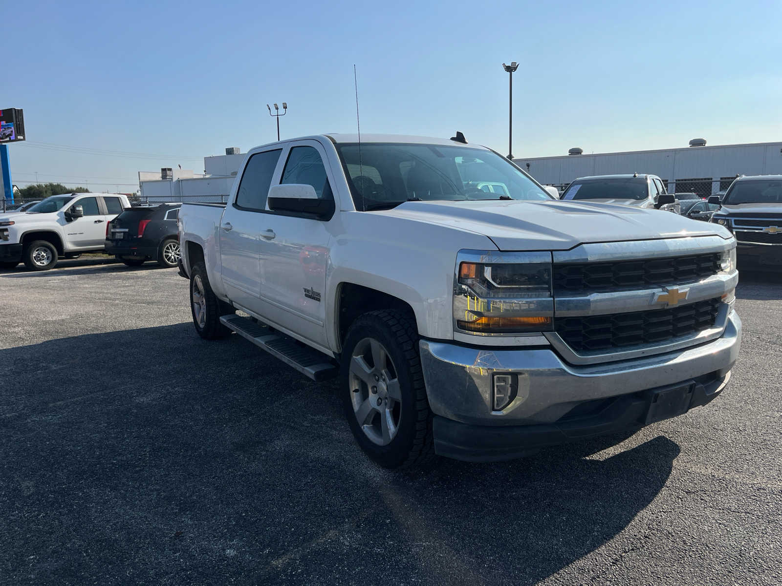 2018 Chevrolet Silverado 1500 LT 2WD Crew Cab 143.5 4