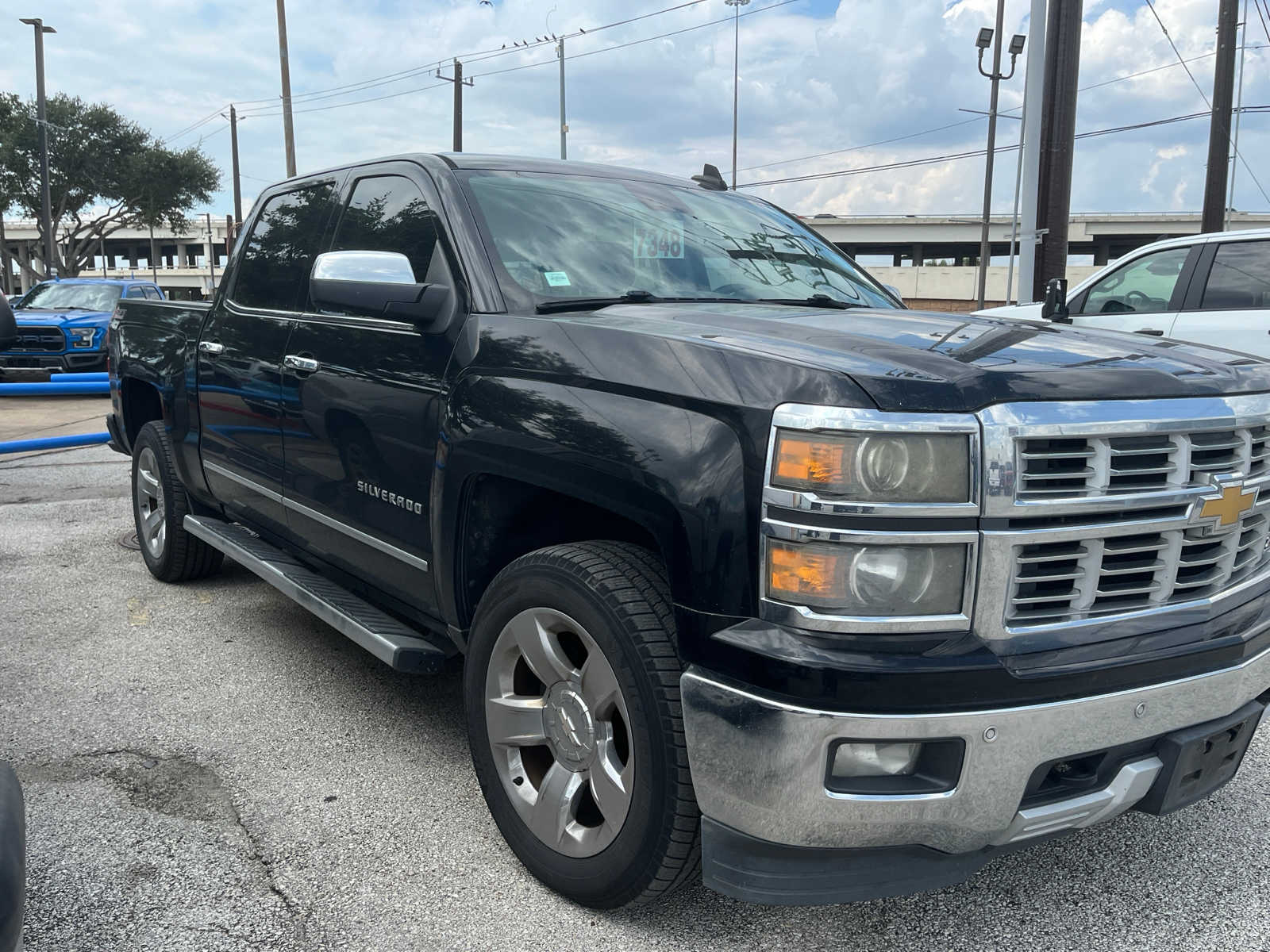 2015 Chevrolet Silverado 1500 LTZ 2WD Crew Cab 143.5 4