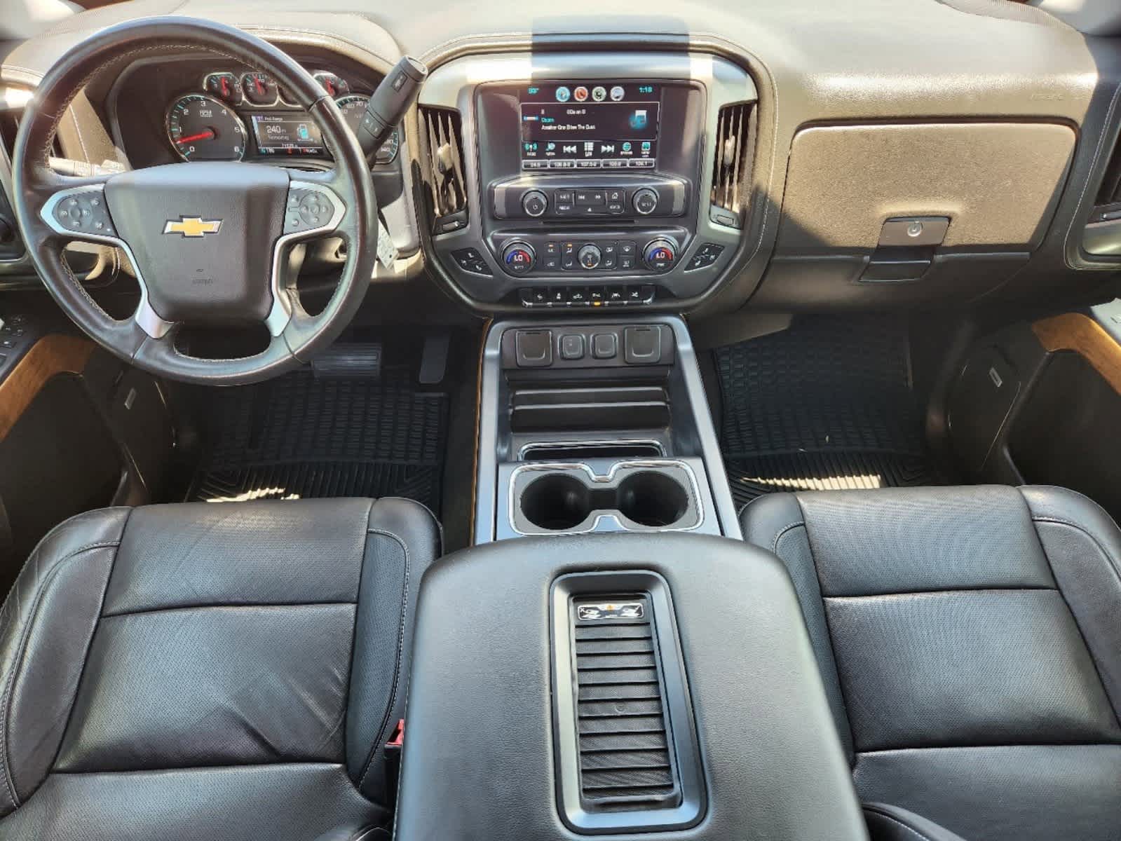 2018 Chevrolet Silverado 1500 LTZ 2WD Crew Cab 143.5 26