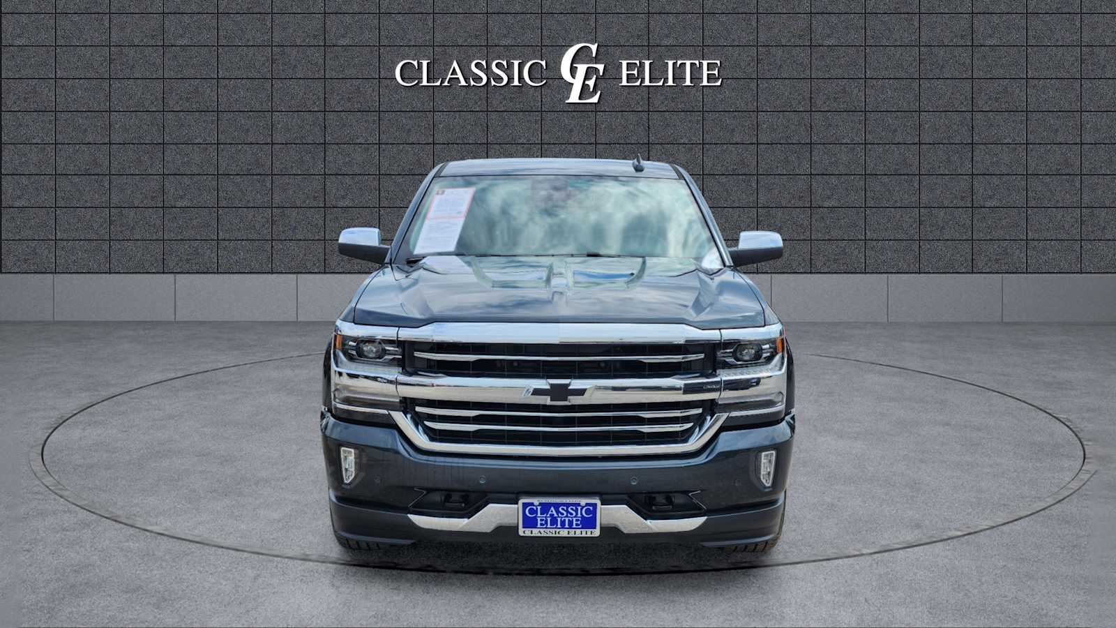 2017 Chevrolet Silverado 1500 High Country 2WD Crew Cab 143.5 2