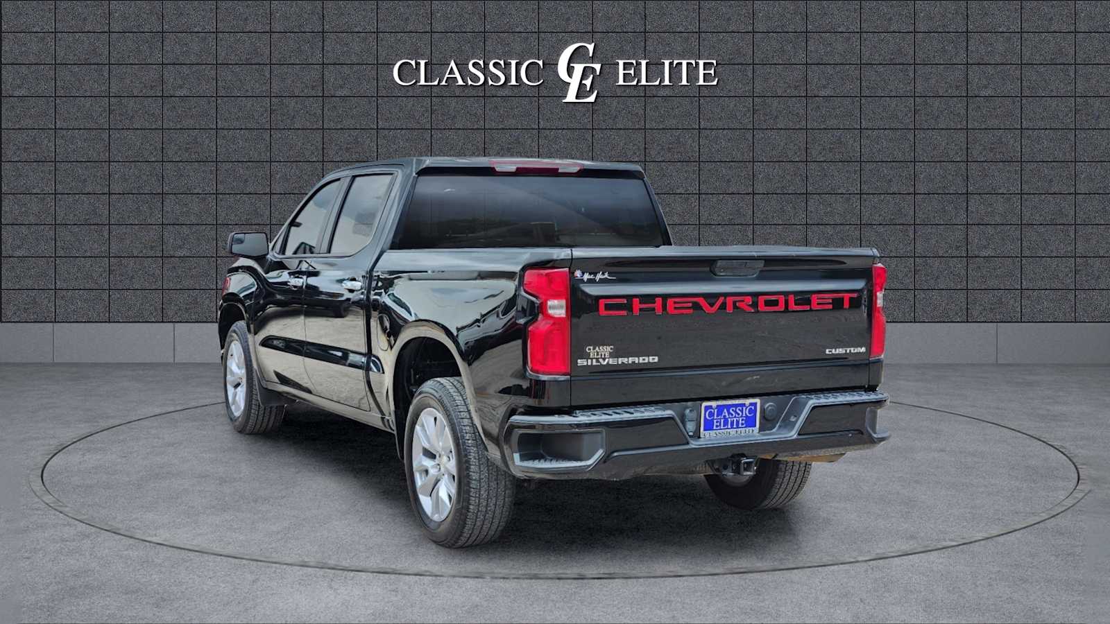 2022 Chevrolet Silverado 1500 LTD Custom 2WD Crew Cab 147 5