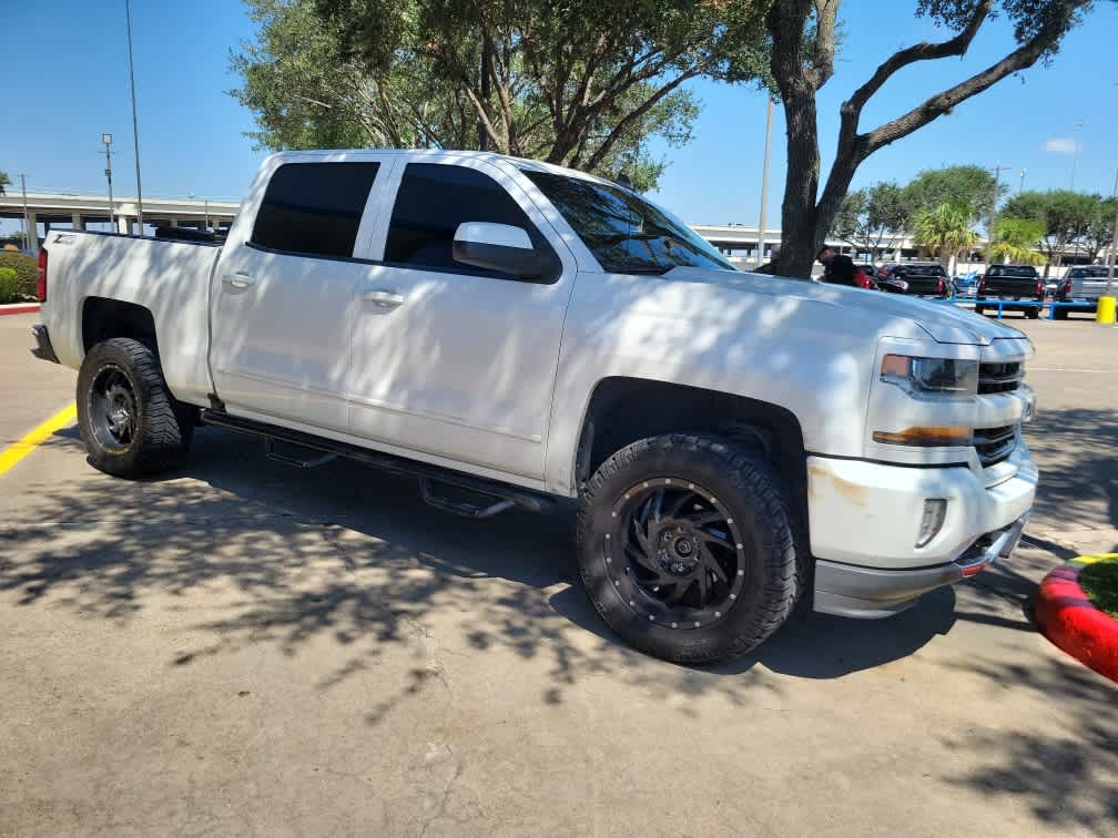 2016 Chevrolet Silverado 1500 LT 4WD Crew Cab 143.5 2