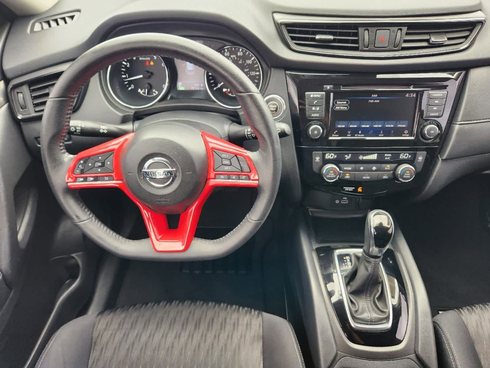 2019 Nissan Rogue SV 24