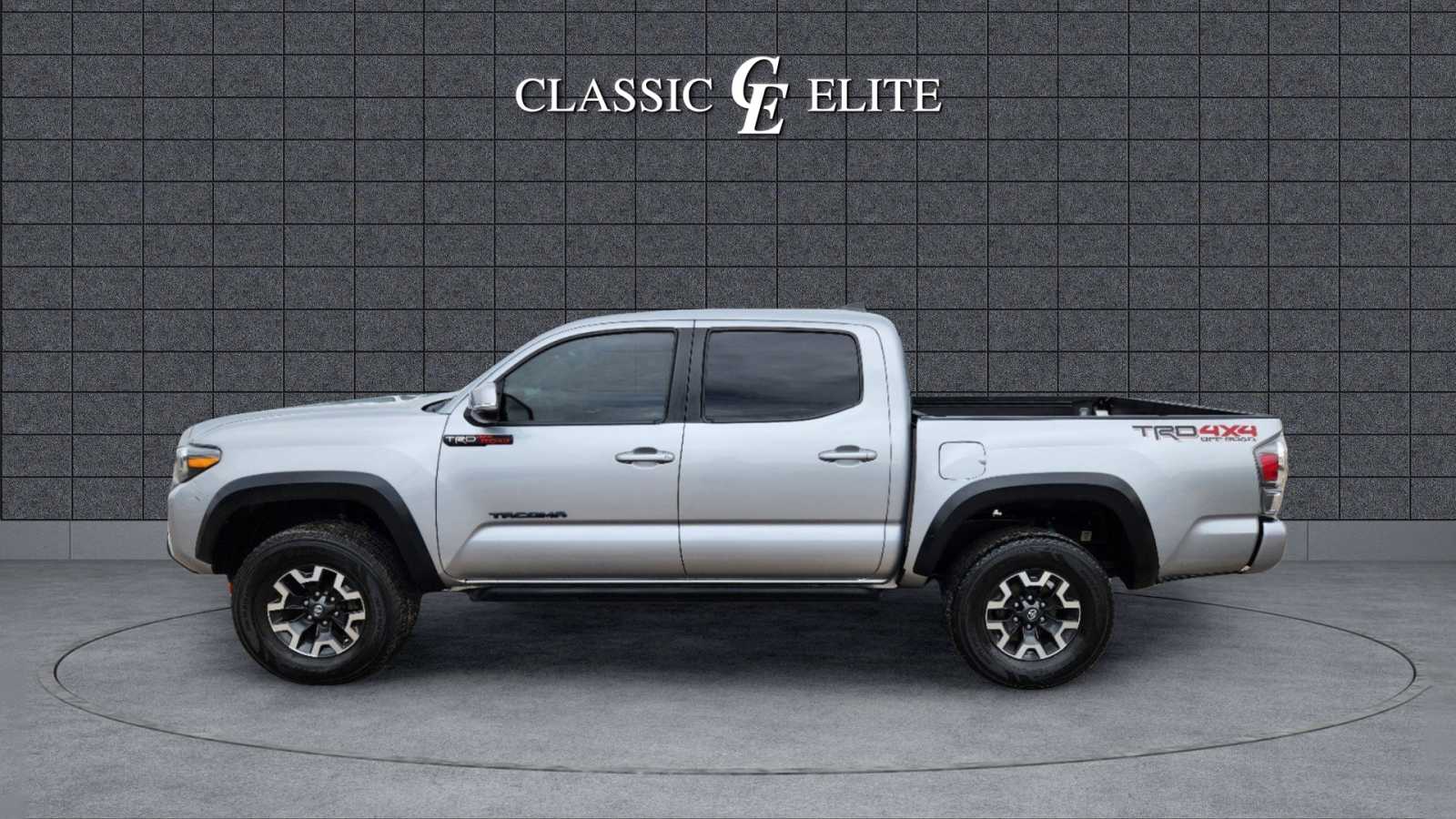 2021 Toyota Tacoma SR5 Double Cab 5 Bed V6 AT 4