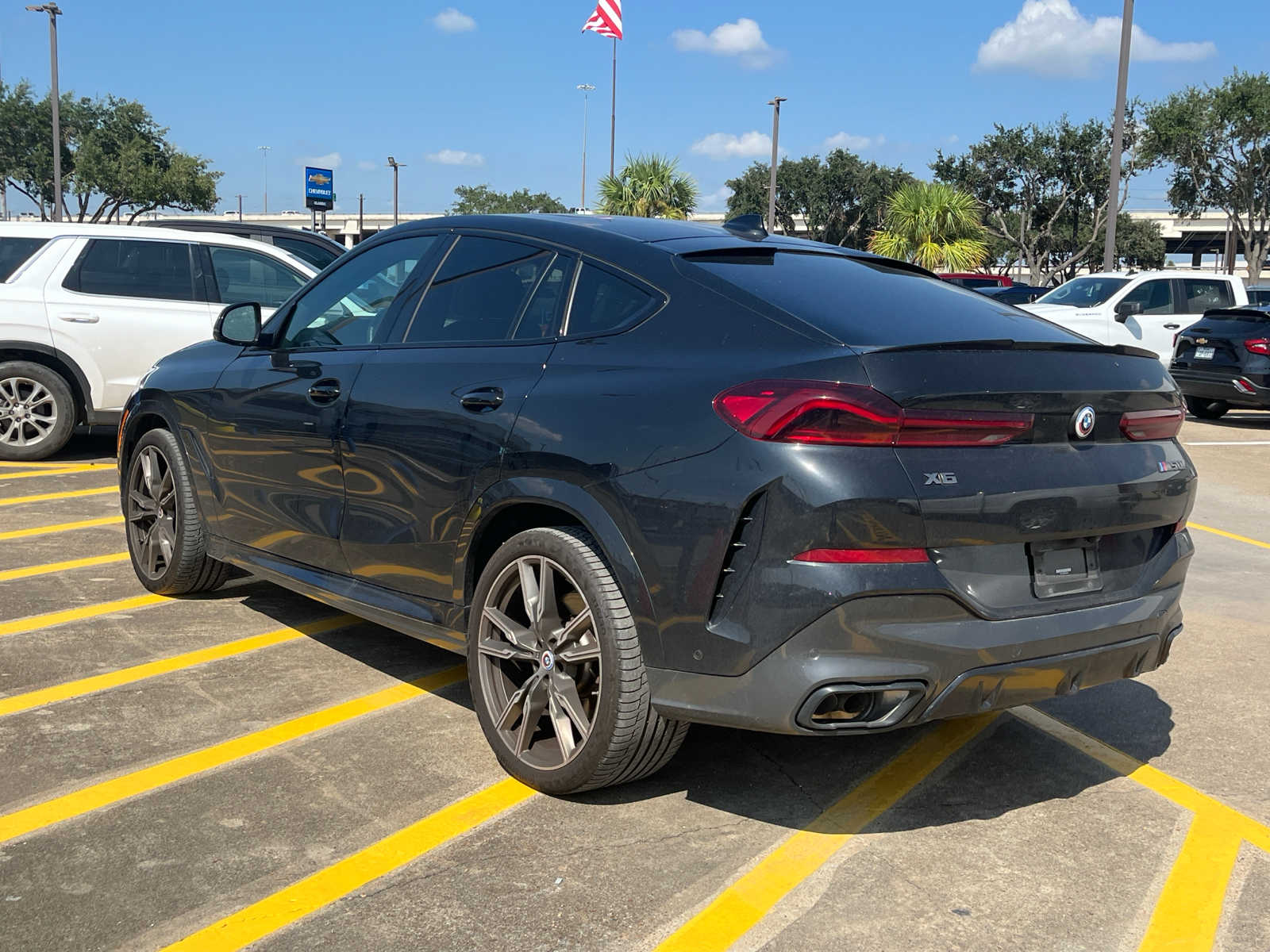 2023 BMW X6 M50i 2