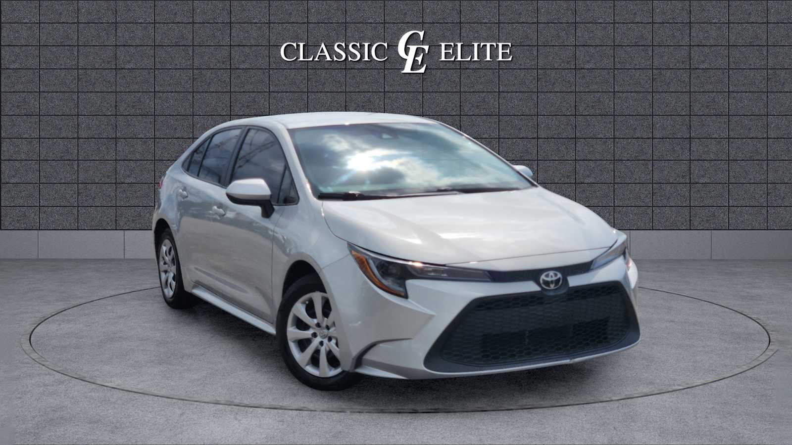 2022 Toyota Corolla LE 1