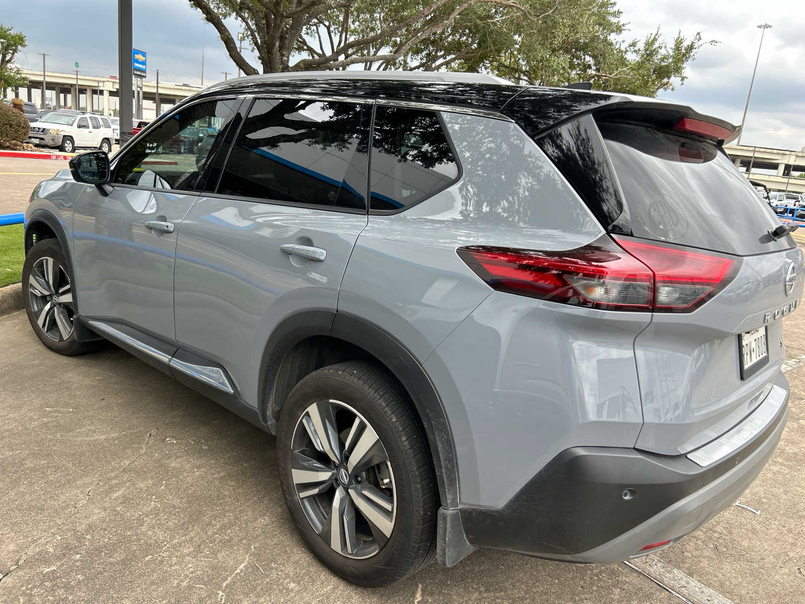 2021 Nissan Rogue SL 3