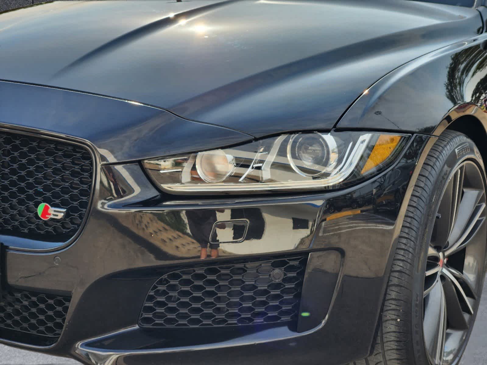 2019 Jaguar XE S 8